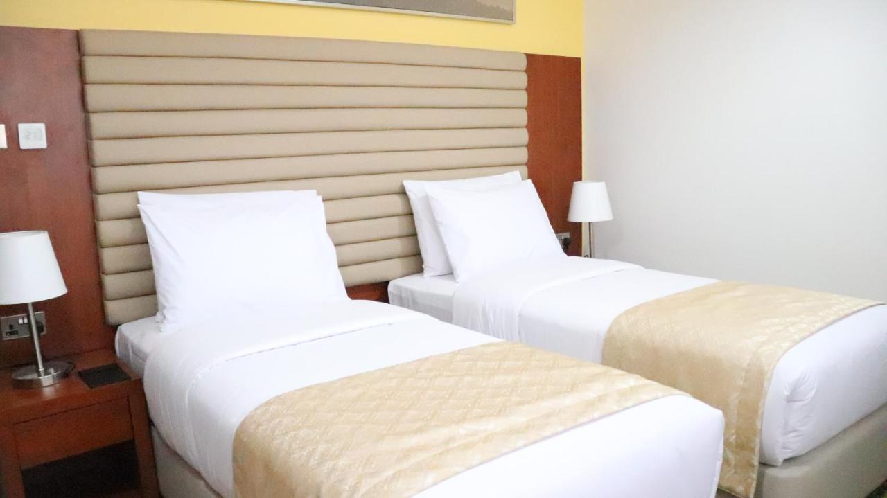 Al Riyadh Hotel Apartments Abu Dhabi Ngoại thất bức ảnh