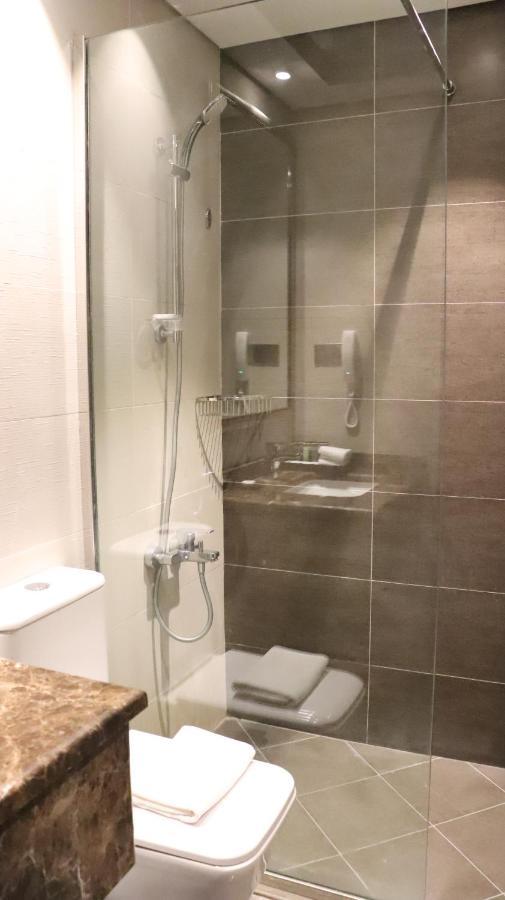 Al Riyadh Hotel Apartments Abu Dhabi Ngoại thất bức ảnh