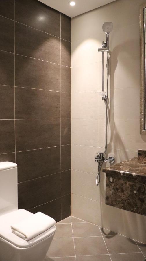 Al Riyadh Hotel Apartments Abu Dhabi Ngoại thất bức ảnh