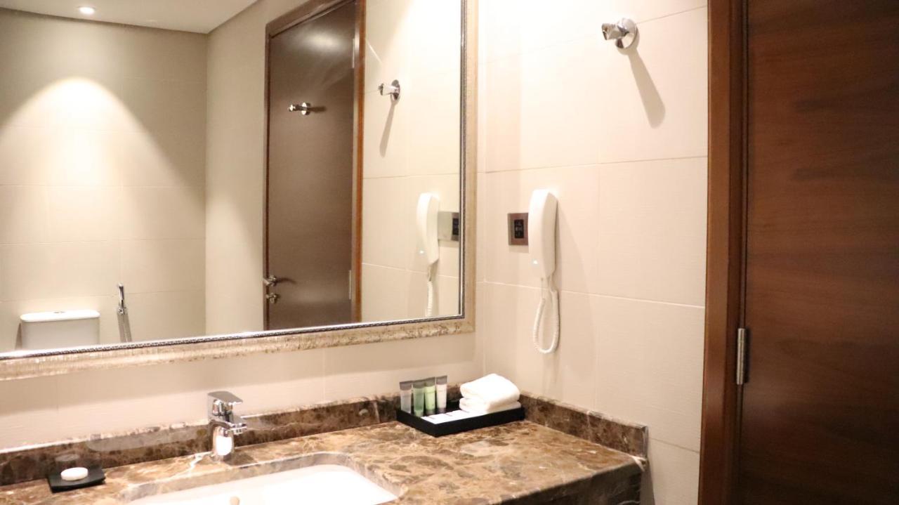Al Riyadh Hotel Apartments Abu Dhabi Ngoại thất bức ảnh
