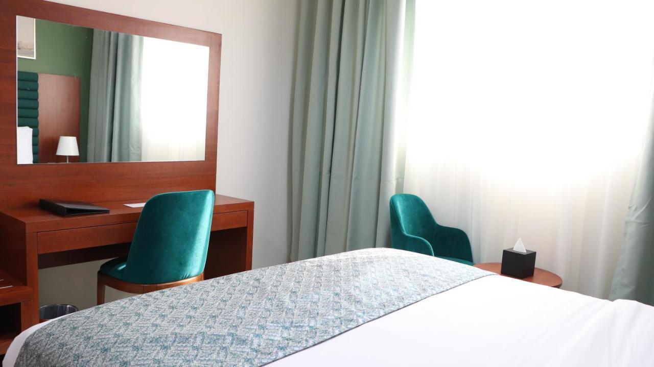 Al Riyadh Hotel Apartments Abu Dhabi Ngoại thất bức ảnh