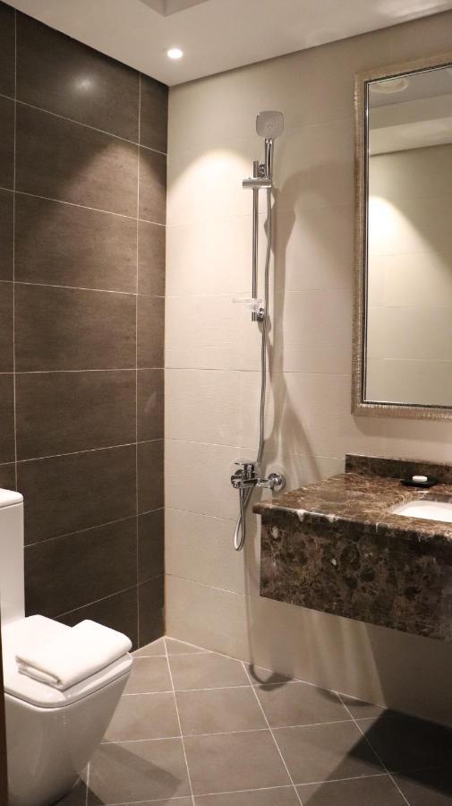 Al Riyadh Hotel Apartments Abu Dhabi Ngoại thất bức ảnh