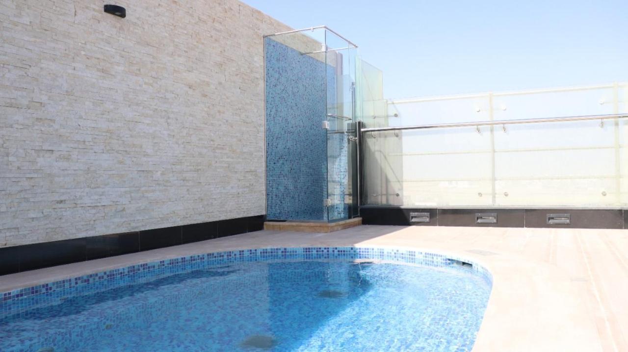 Al Riyadh Hotel Apartments Abu Dhabi Ngoại thất bức ảnh